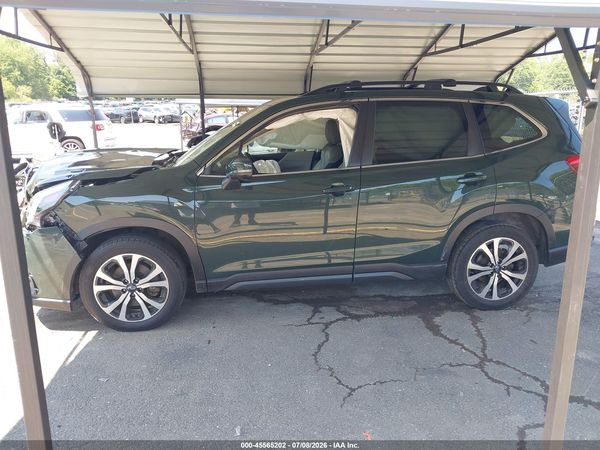 2022 SUBARU FORESTER LIMITED