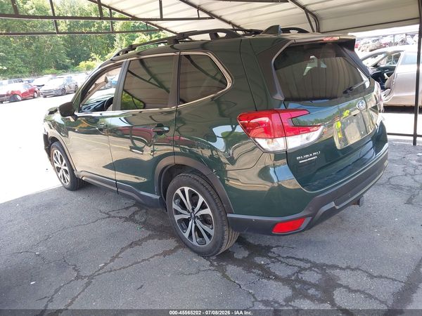 2022 SUBARU FORESTER LIMITED