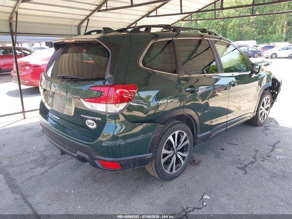 2022 SUBARU FORESTER LIMITED