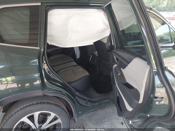 2022 SUBARU FORESTER LIMITED