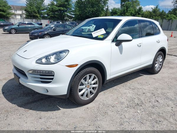 2014 PORSCHE CAYENNE
