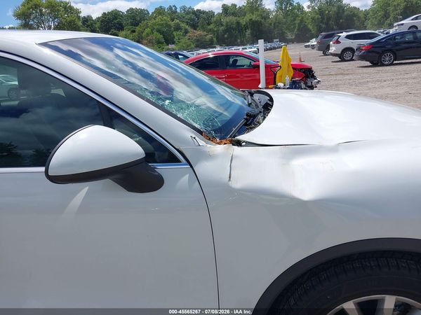 2014 PORSCHE CAYENNE