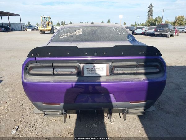 2016 DODGE CHALLENGER SRT HELLCAT