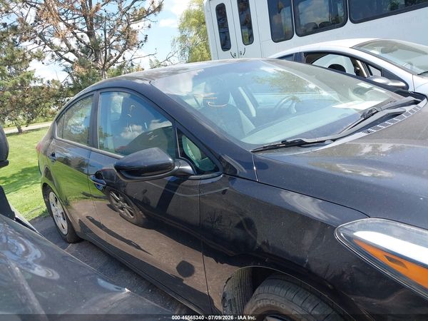 2017 KIA FORTE LX