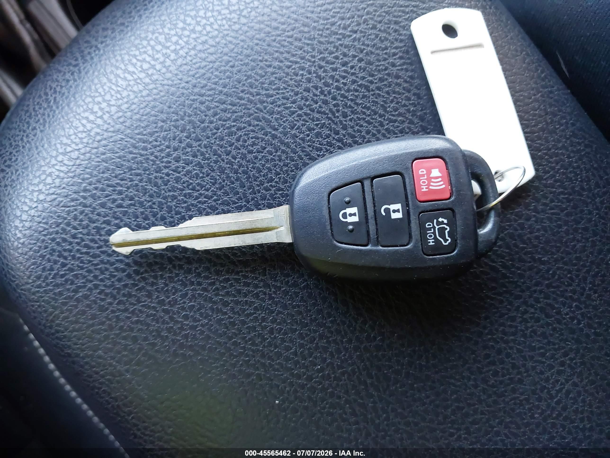 2016 TOYOTA RAV4 XLE