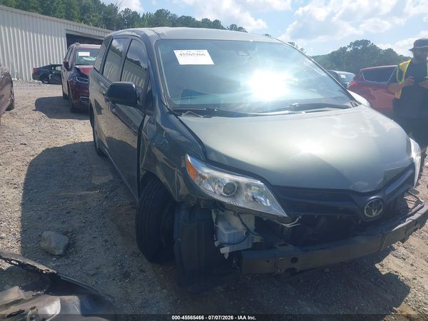 2018 TOYOTA SIENNA L 7 PASSENGER