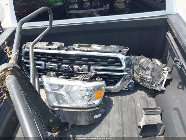 2022 RAM 1500 BIG HORN  4X4 6'4 BOX