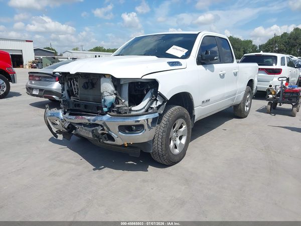 2022 RAM 1500 BIG HORN  4X4 6'4 BOX