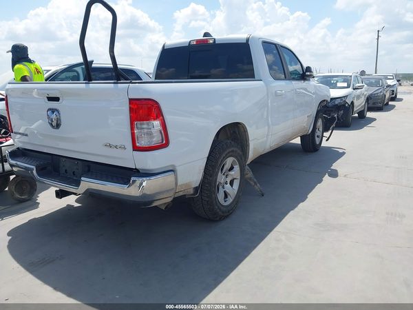 2022 RAM 1500 BIG HORN  4X4 6'4 BOX