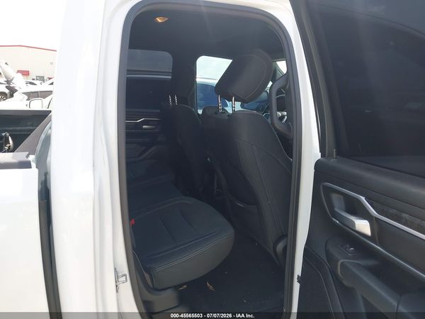2022 RAM 1500 BIG HORN  4X4 6'4 BOX