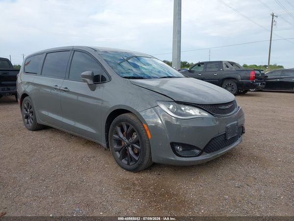 2020 CHRYSLER PACIFICA TOURING