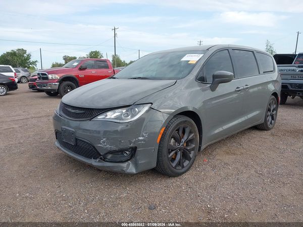 2020 CHRYSLER PACIFICA TOURING