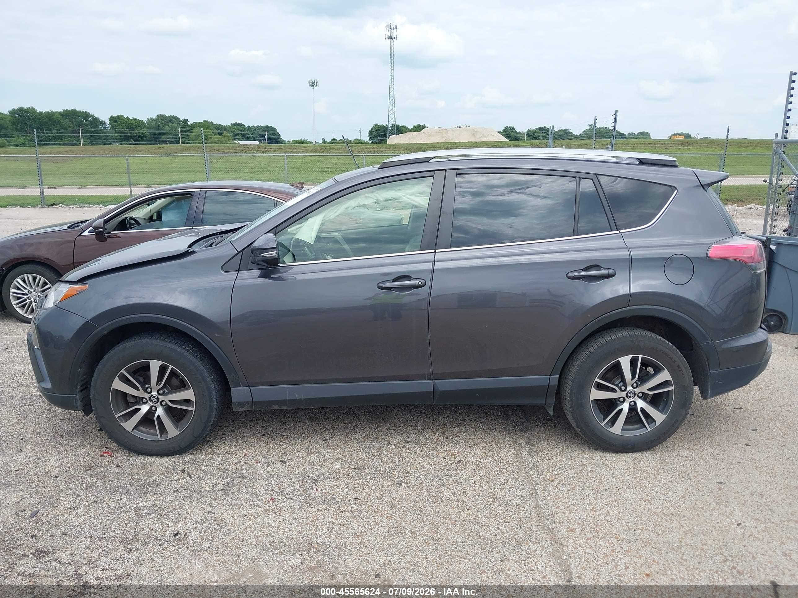 2018 TOYOTA RAV4 XLE