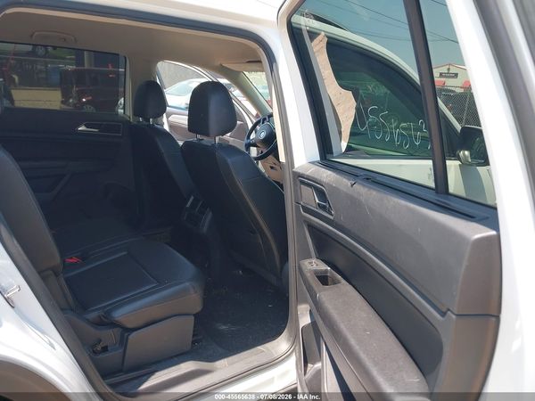 2018 VOLKSWAGEN ATLAS 3.6L V6 SE — I8