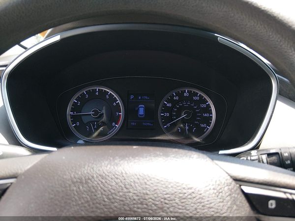 2019 HYUNDAI SANTA FE SE