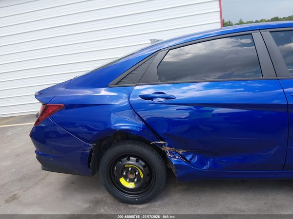 2022 HYUNDAI ELANTRA SE