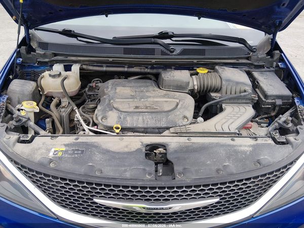 2021 CHRYSLER VOYAGER LX