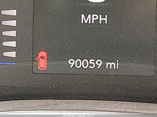 2021 CHRYSLER VOYAGER LX