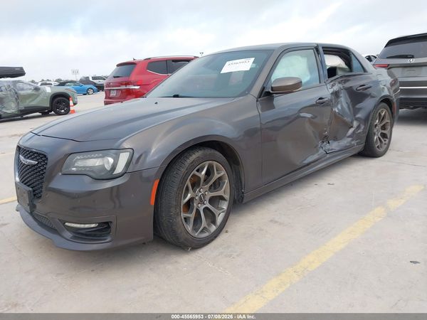 2018 CHRYSLER 300 — I2