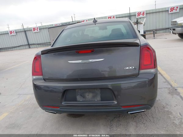 2018 CHRYSLER 300 300S — I119