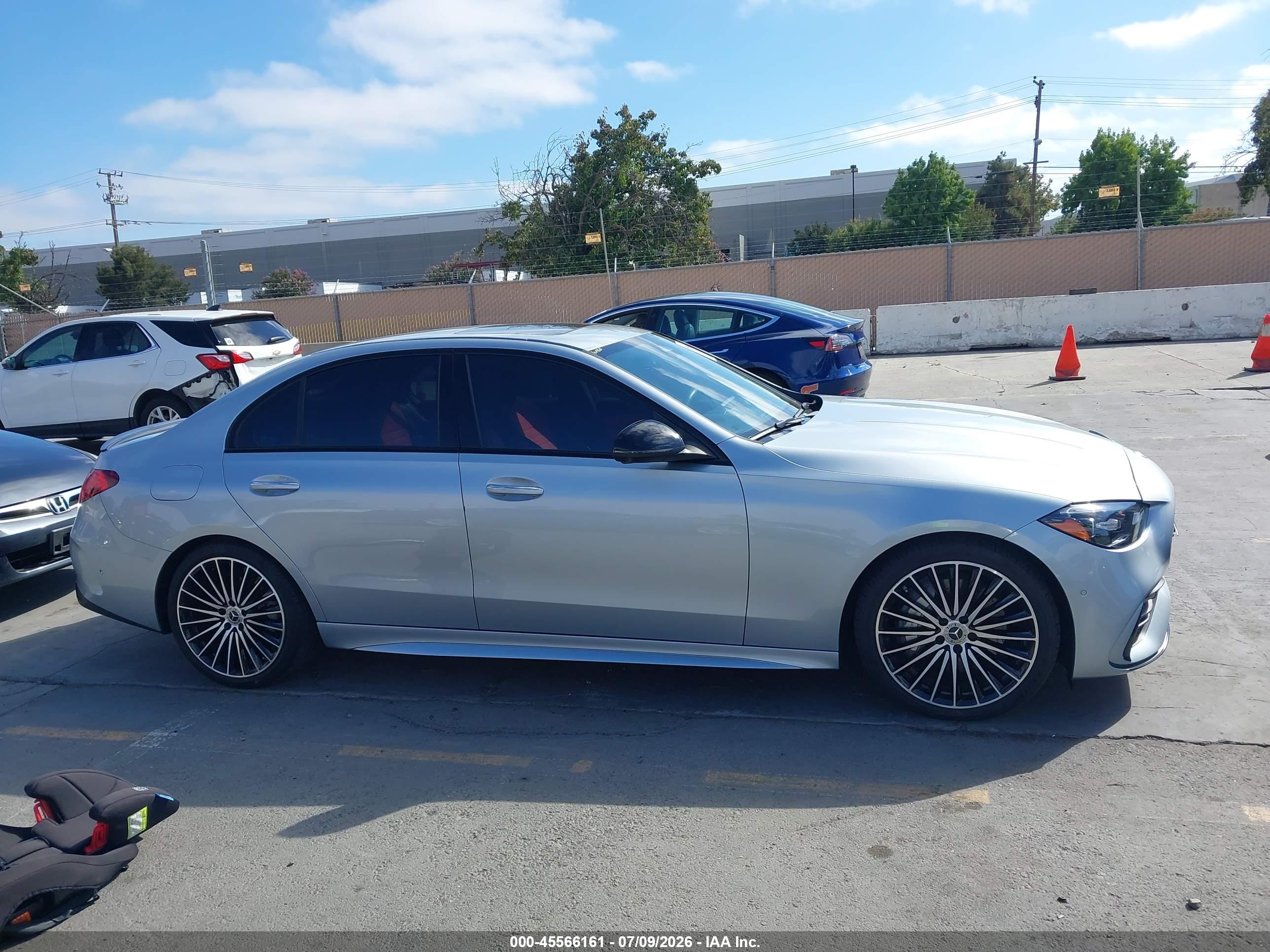 2024 MERCEDES-BENZ C 300