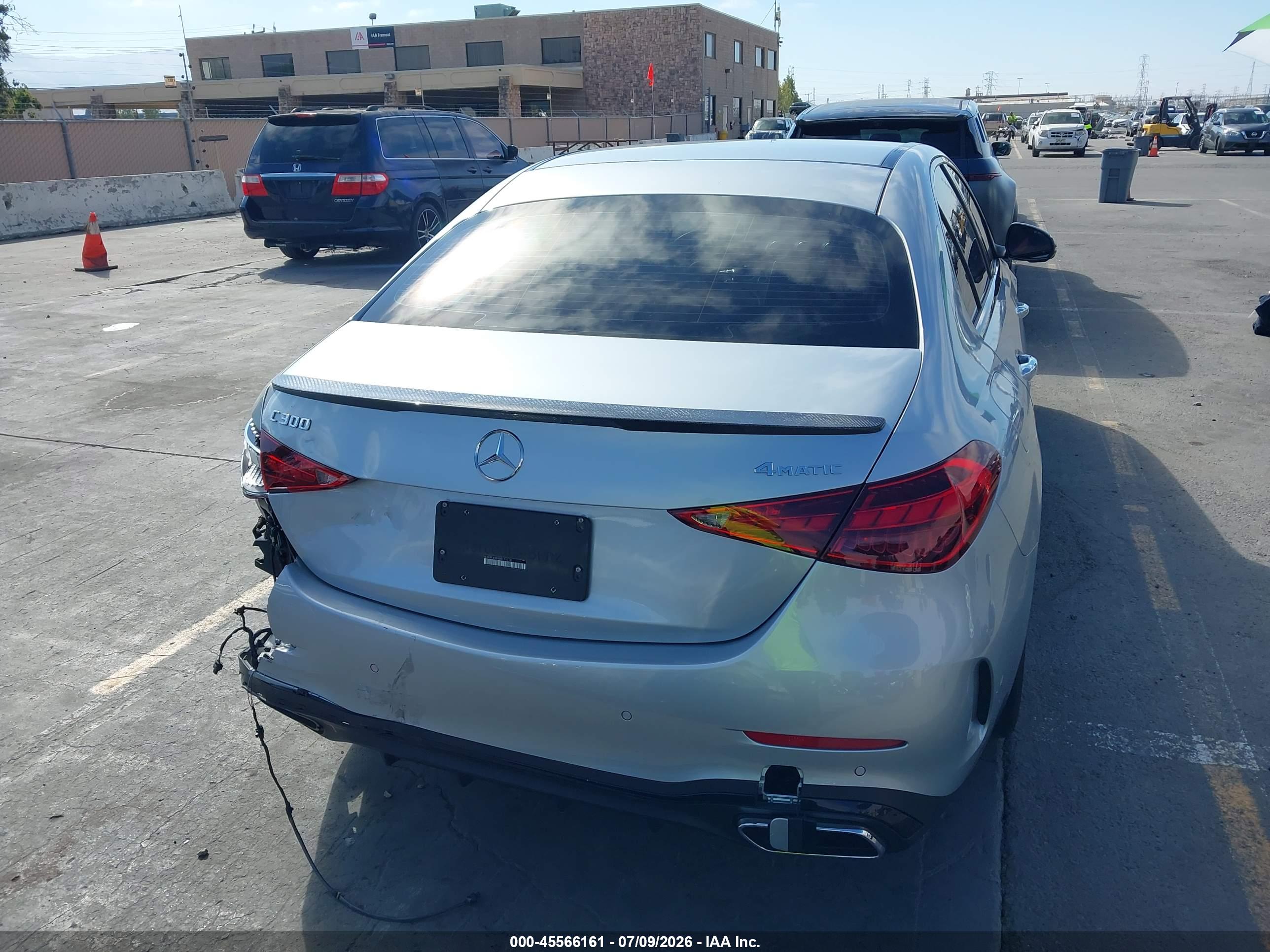 2024 MERCEDES-BENZ C 300