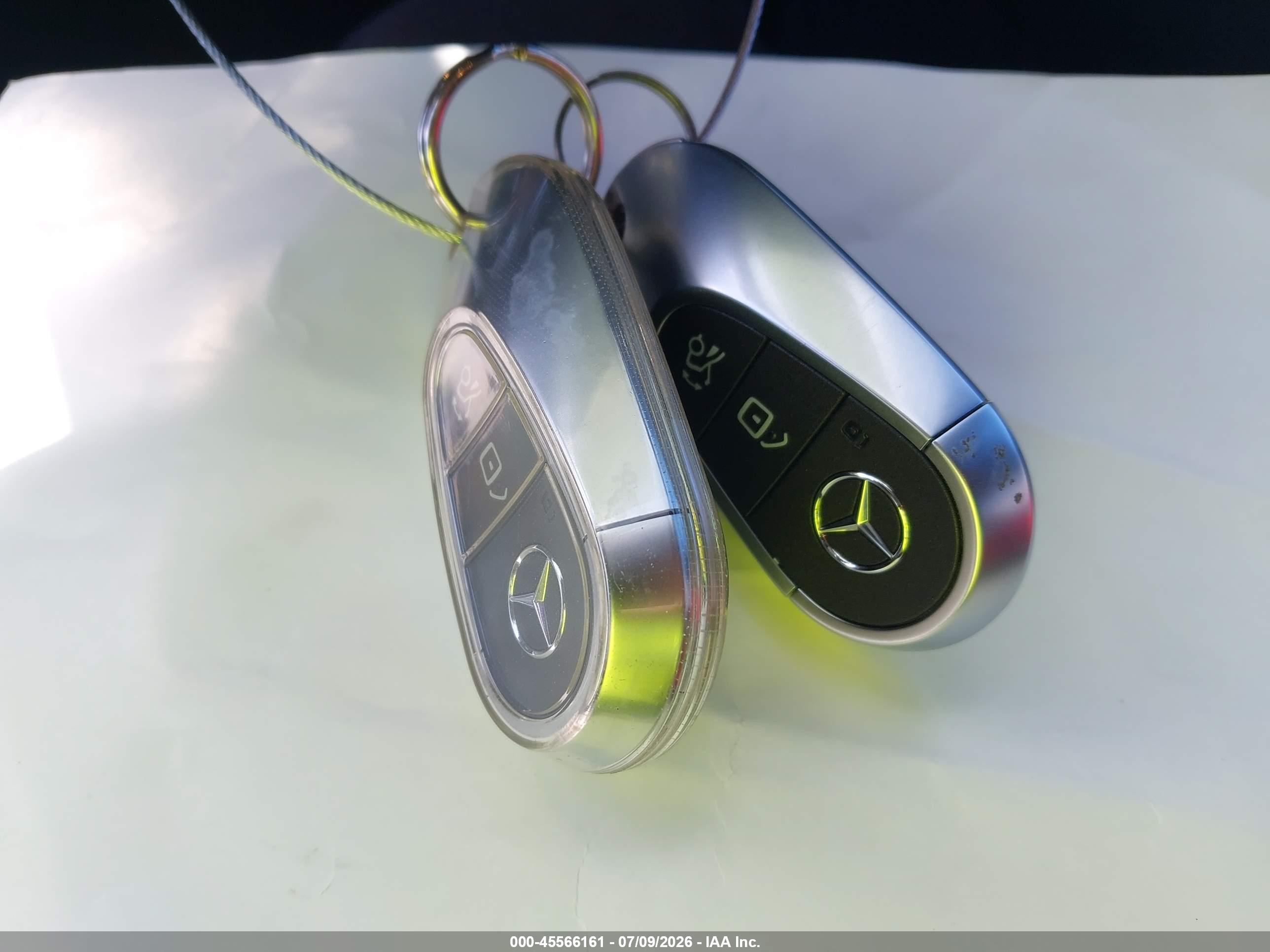 2024 MERCEDES-BENZ C 300