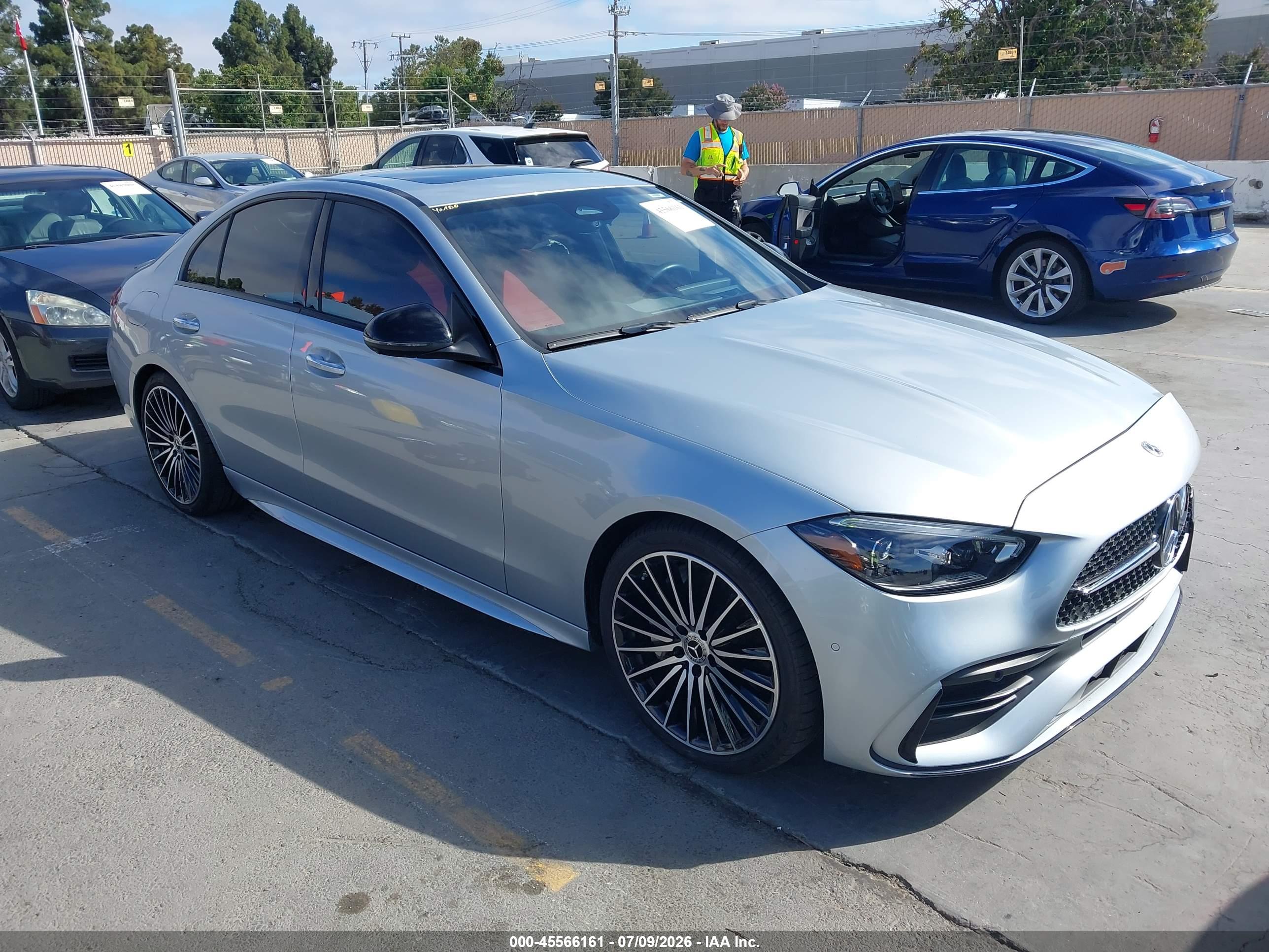 2024 MERCEDES-BENZ C 300