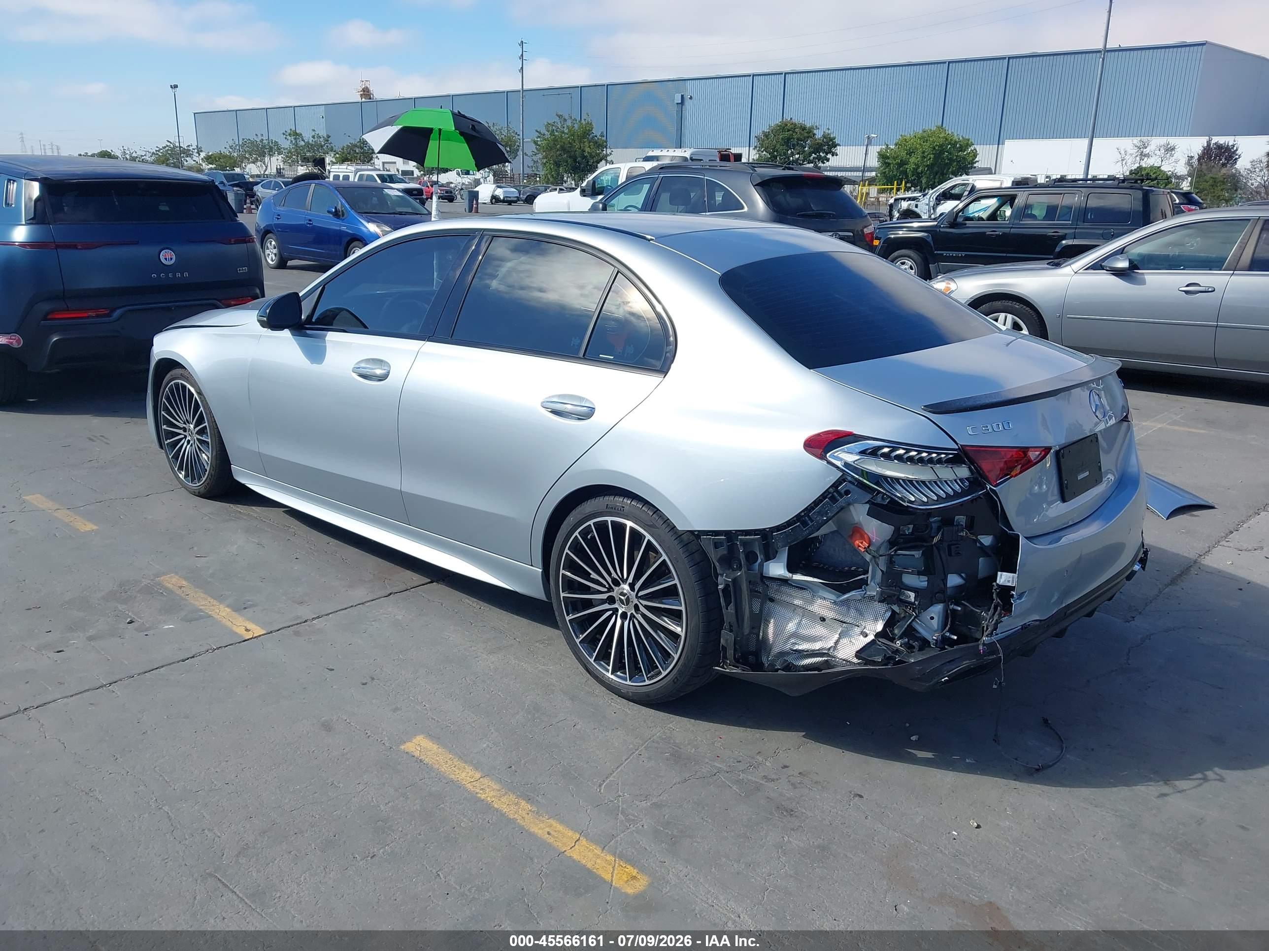 2024 MERCEDES-BENZ C 300