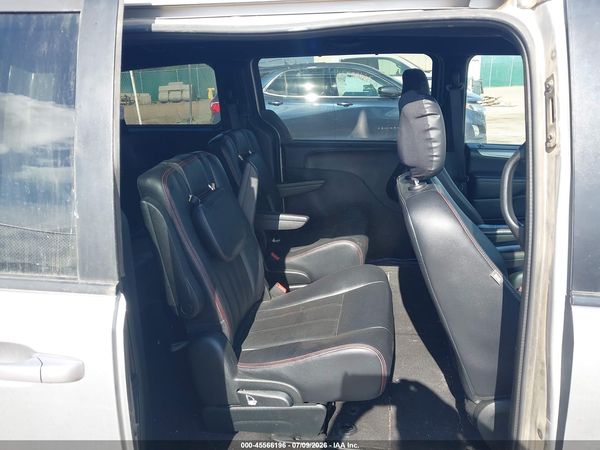 2018 DODGE GRAND CARAVAN GT — I8