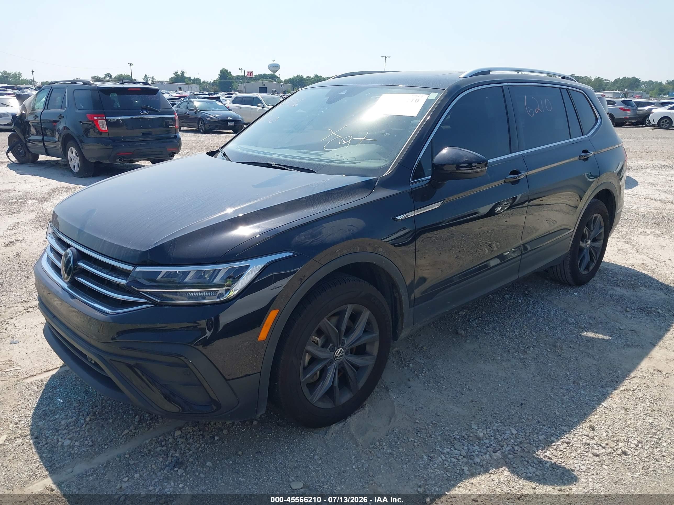 2023 VOLKSWAGEN TIGUAN 2.0T SE — I2