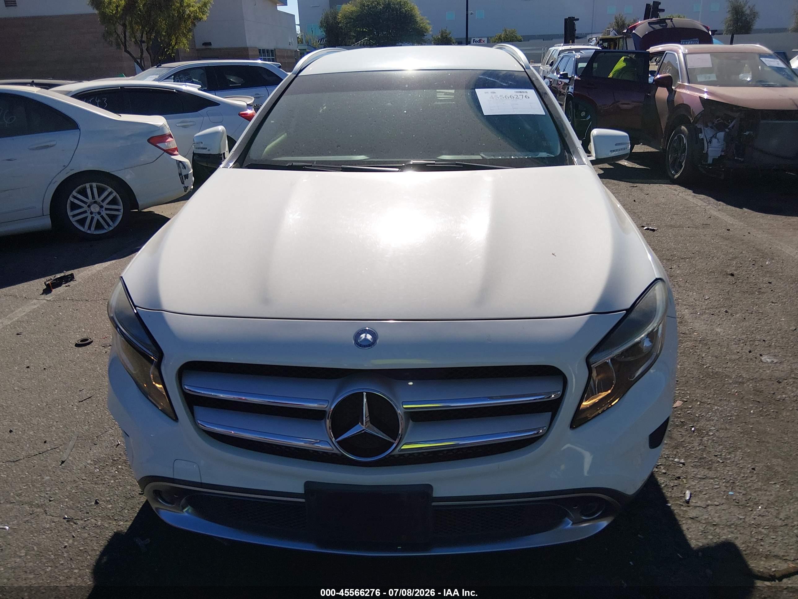 2015 MERCEDES-BENZ GLA 250 4MATIC