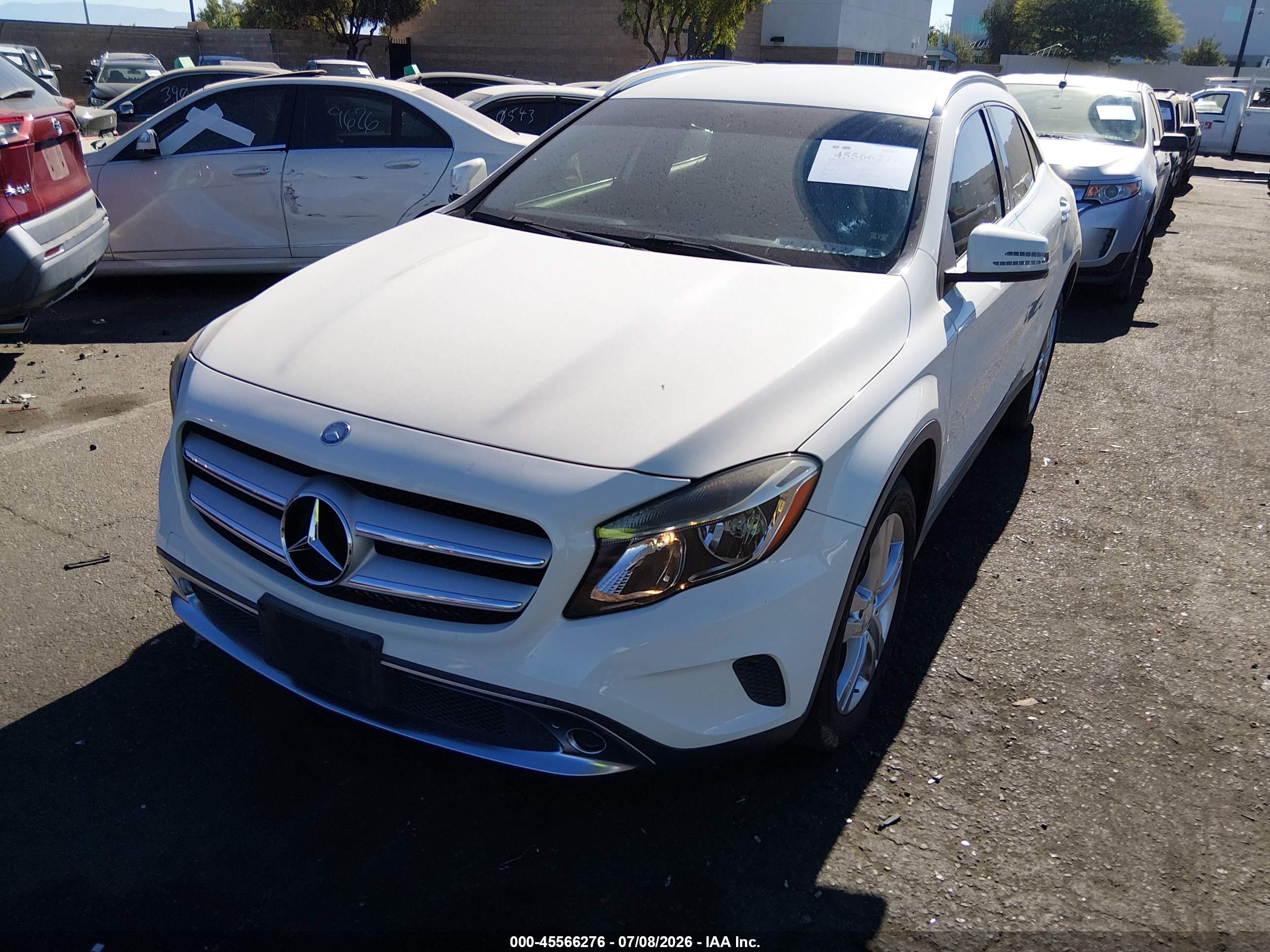 2015 MERCEDES-BENZ GLA 250 4MATIC