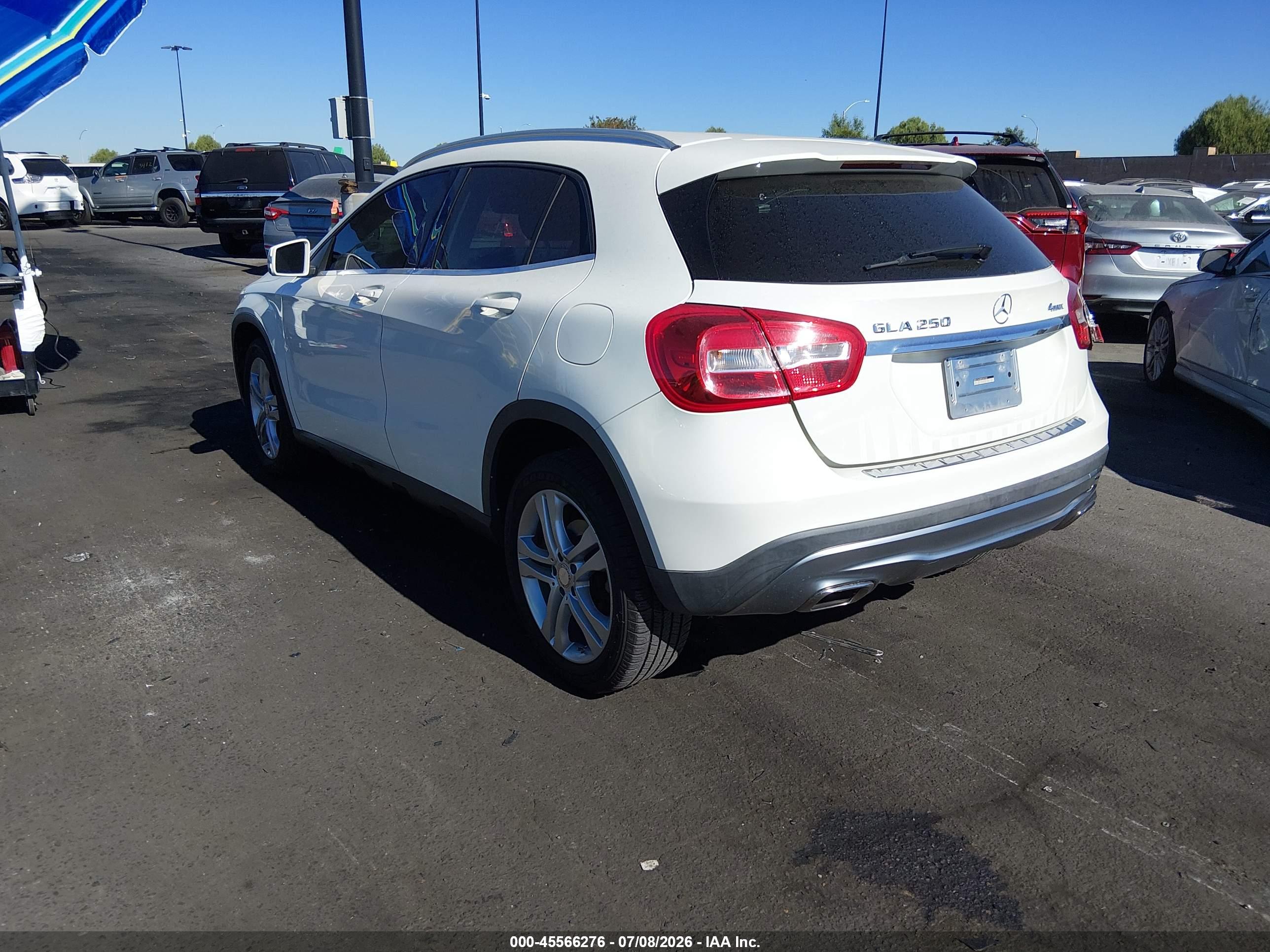 2015 MERCEDES-BENZ GLA 250 4MATIC