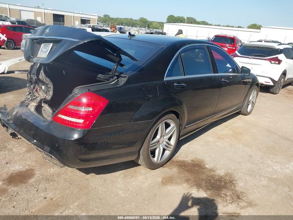 2013 MERCEDES-BENZ S 550 S550