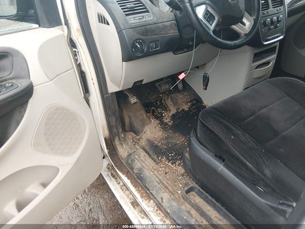 2013 DODGE GRAND CARAVAN SE — I152