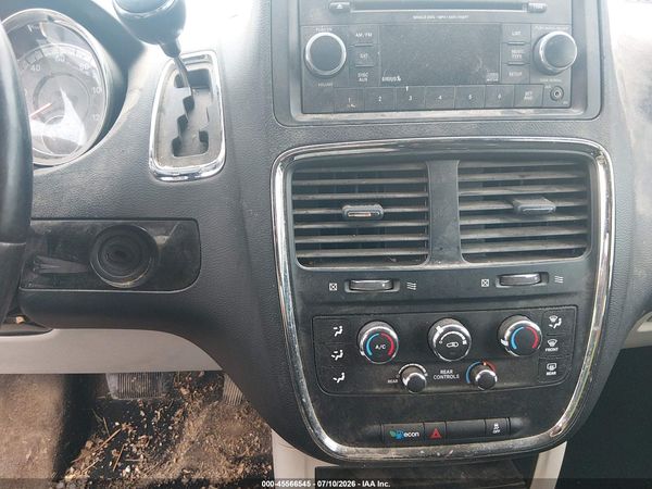 2013 DODGE GRAND CARAVAN SE — I154