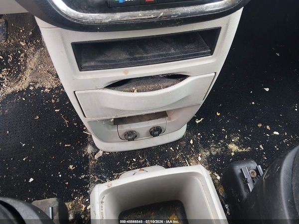 2013 DODGE GRAND CARAVAN SE — I155