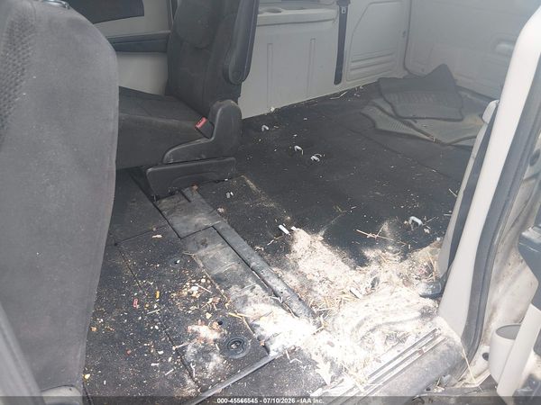 2013 DODGE GRAND CARAVAN SE — I156