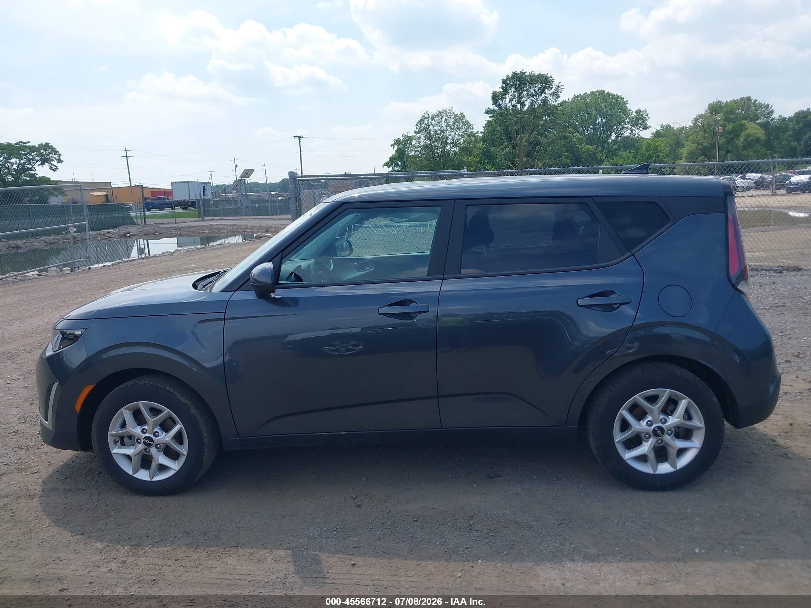 2025 KIA SOUL LX