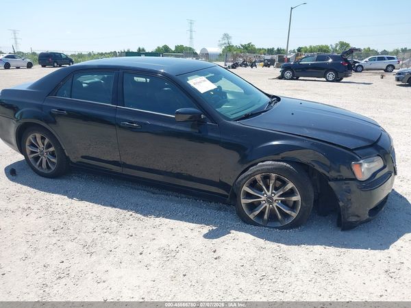 2014 CHRYSLER 300 300S — I1