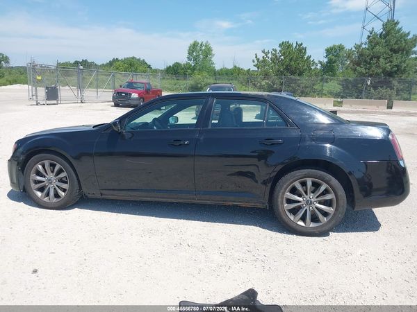 2014 CHRYSLER 300 300S — I117