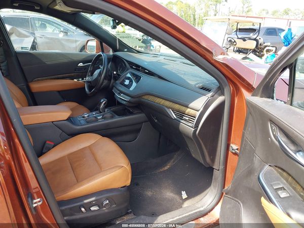 2019 CADILLAC XT4 PREMIUM LUXURY