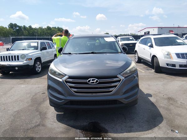 2018 HYUNDAI TUCSON SE