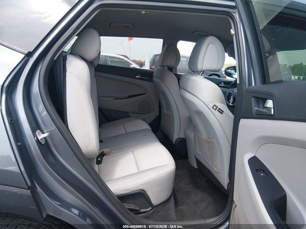 2018 HYUNDAI TUCSON SE