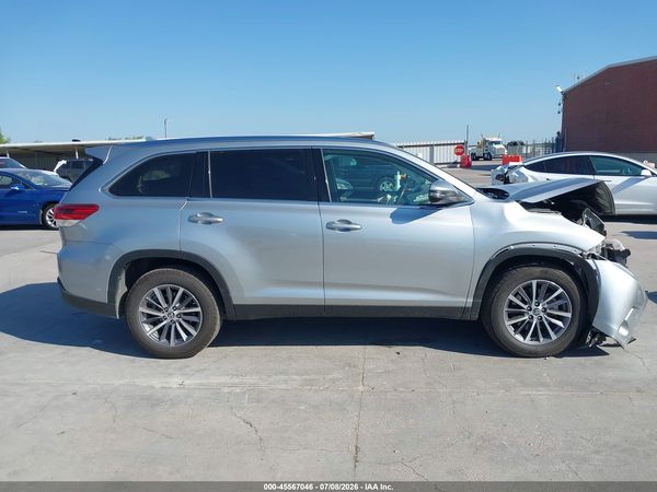 2019 TOYOTA HIGHLANDER XLE