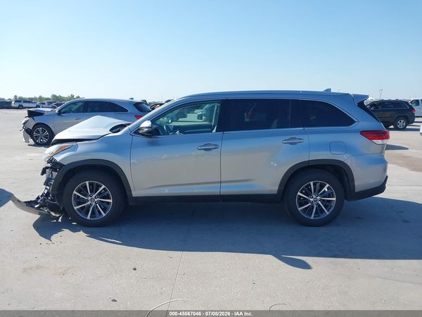 2019 TOYOTA HIGHLANDER XLE