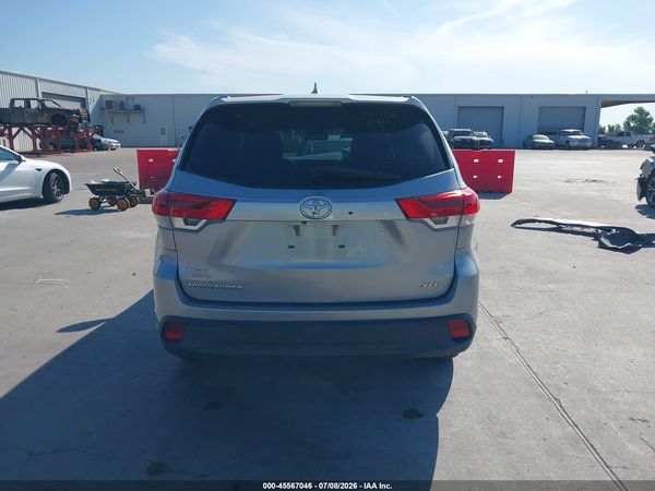 2019 TOYOTA HIGHLANDER XLE