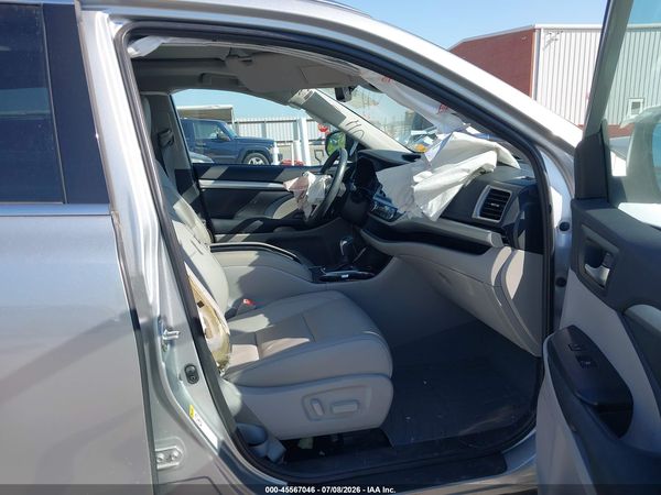 2019 TOYOTA HIGHLANDER XLE