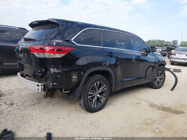2018 TOYOTA HIGHLANDER LE PLUS